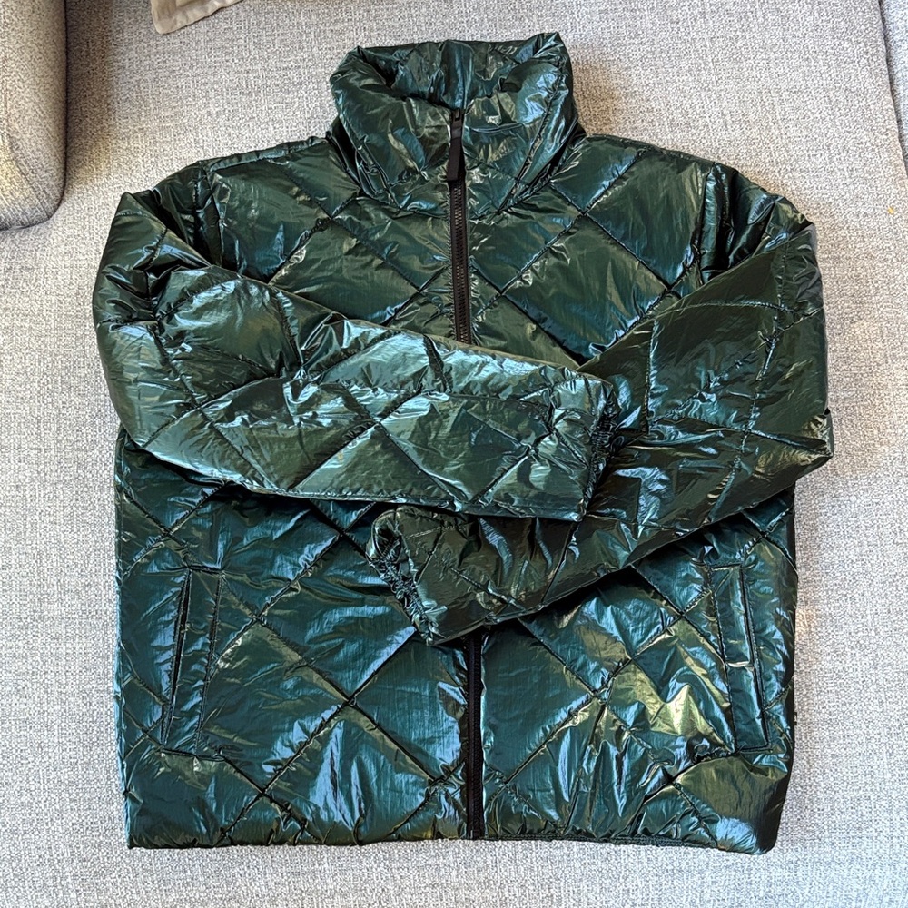 Lou & Grey Quilted Puffer Jacket